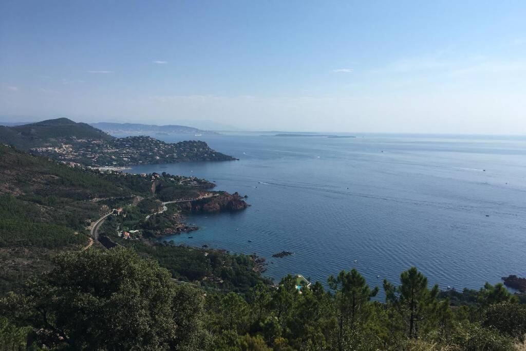 Casa vacanze A L'etage Avec Piscine Proche Bord De *