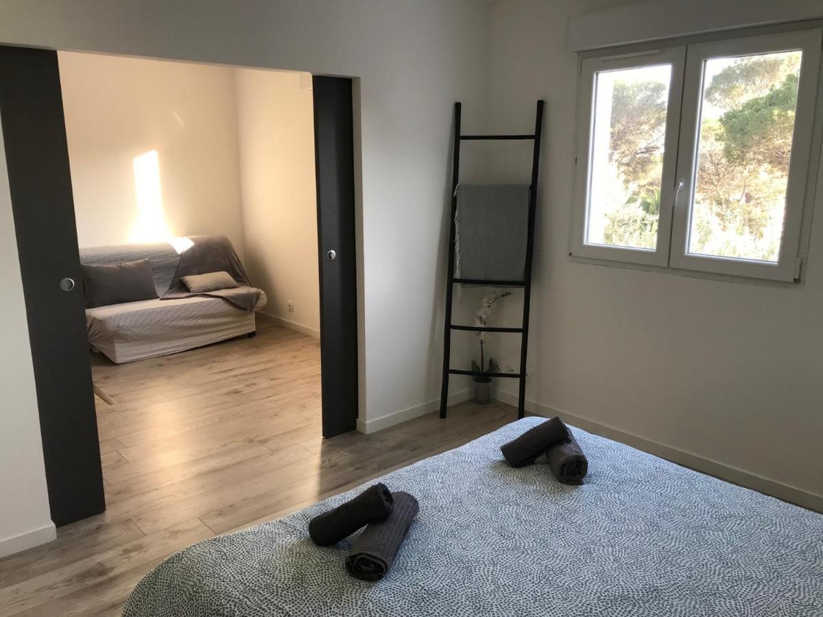 A L'etage Avec Piscine Proche Bord De Hébergement de vacances *
