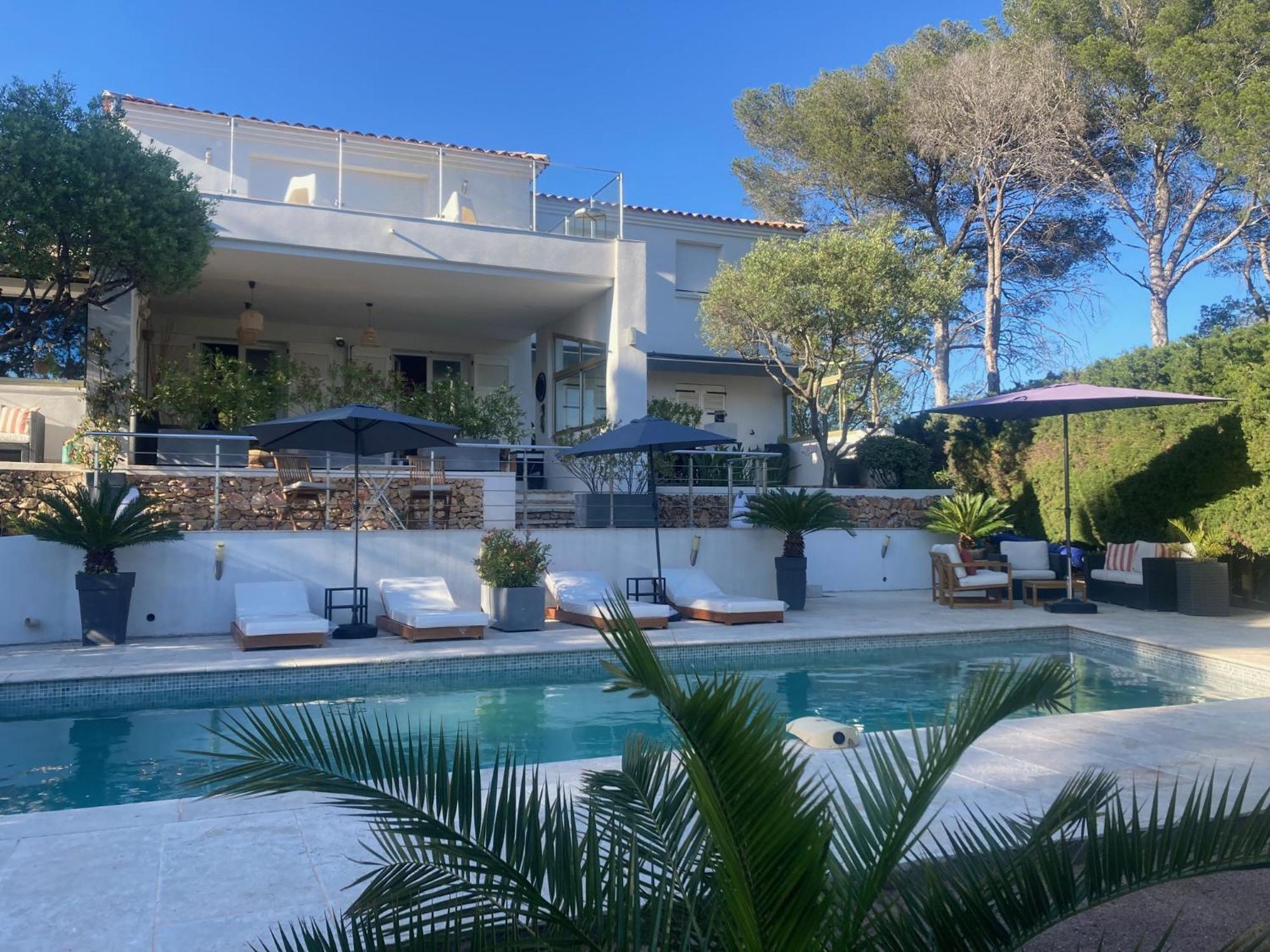 A L'etage Avec Piscine Proche Bord De * Saint-Raphaël